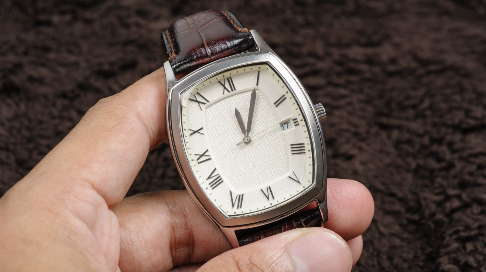 Einfache Schritt-für-Schritt-Anleitung: Wechseln Sie Ihr Uhrenband selbst